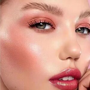Mineral Fusion 3-In-1 Color Stick Rich Color Creamy Coverage